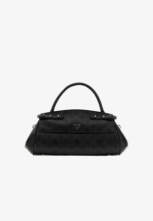 Sac à main GUESS noir avec des motifs de logo en relief, une poignée unique, une fermeture à rabat et un emblème métallique triangulaire sur le devant.