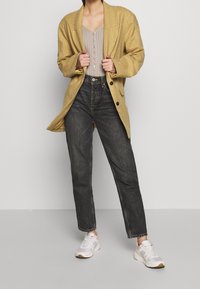NA-KD Cardigan - beige