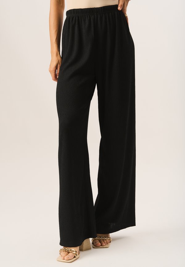 TEXTURED PULL ON WIDE LEG - Trousers