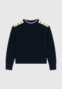 Pull en maille bleu marine avec un col rond, orné d'un liseré blanc et de quatre boutons dorés sur chaque épaule. Manches et ourlet côtelés.
