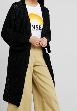 Vest - black