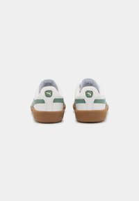 Puma ARMY TRAINER UNISEX - Sportcipő - puma white-alpine snow-eucalyptur