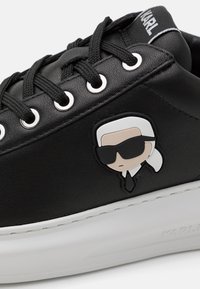 KARL LAGERFELD KAPRI STUD - Tenisky - black