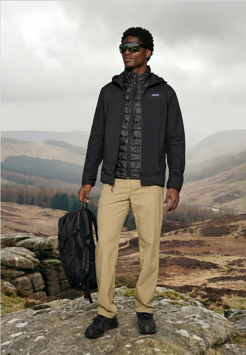 Patagonia NANO-AIR LIGHT HYBRID HOODY - Outdoorjacke - black