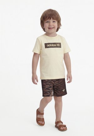 adidas Originals INFANT UNISEX SET - Shorts - cream white/night brown