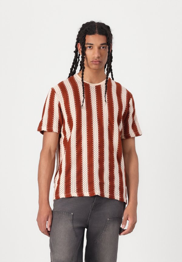 CHARLETON - T-Shirt print