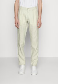 Marc O'Polo PLEATS - Pantalon classique - gray silk