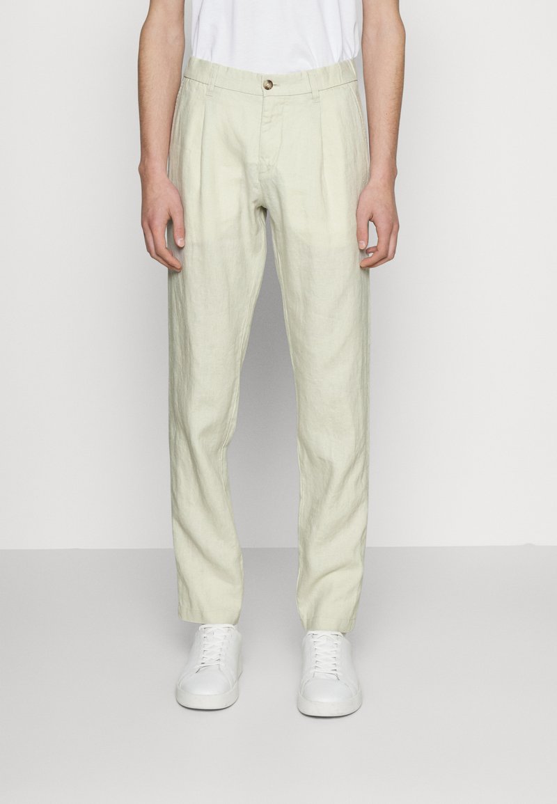 Marc O'Polo - PLEATS - Pantalones - gray silk, Ampliar