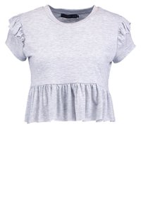 Šedé crop tričko z měkké látky, s krátkými volánovými rukávy a spodním lemem s volánky pro zvýraznění textury a tvaru.