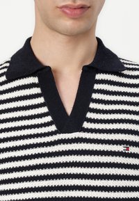 Tommy Hilfiger Polo shirt - desert sky/ivory petal