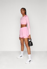 adidas Performance W MIN 2IN1 SHO - Spordišortsid - bliss pink