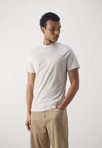 Jack & Jones PREMIUM JPRBLA BASIC TEE TURTLE 2 PACK  - T-shirt basic - moonbeam/dark chocolate brown