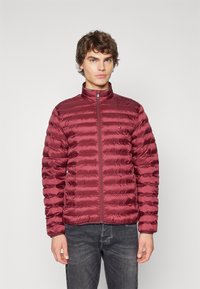 Tommy Hilfiger PACKABLE - Jachetă subțire - deep rouge