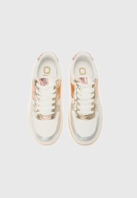 White sneakers with metallic gold, rose gold, and silver accents. Smooth leather upper with padded tongue and white laces. Textured sole.
