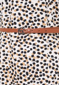 comma Vapaa-ajan mekko - beige