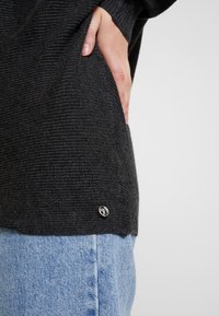 TOM TAILOR DENIM Sweter