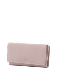 Portafoglio in pelle color beige chiaro con una texture liscia, dotato di chiusura a patta e logo impresso. Design rettangolare compatto con dettagli cuciti.