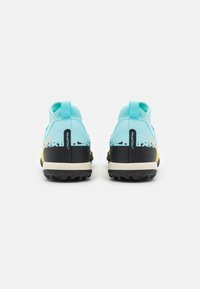 Nike Performance JR PHANTOM GT2 ACADEMY DYNAMIC FIT TF UNISEX - Botas de futebol para piso sintético - glacier ice/black/yellow strike