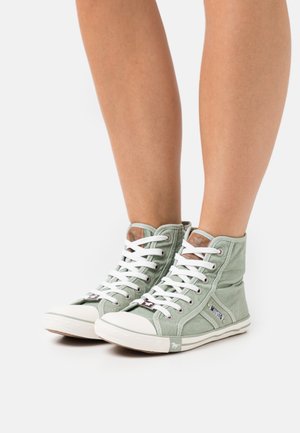 Mustang High-top trainers - pastellgrün