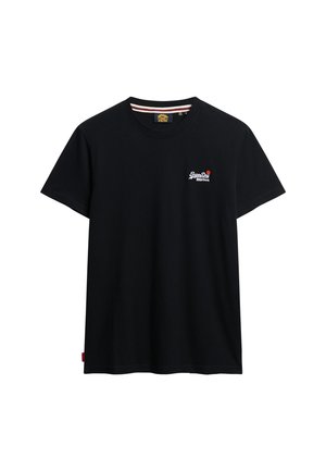 T-shirt nera a maniche corte con scollo a girocollo, piccolo logo "SuperDry" bianco e rosso sul petto a sinistra e dettaglio a righe all'interno del colletto.
