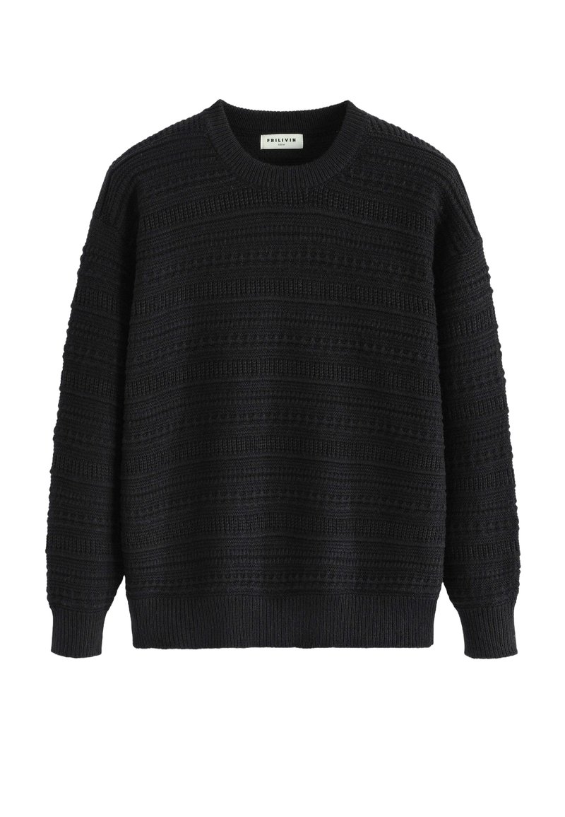 Pull noir en tricot texturé, présentant des rayures horizontales et des poignets côtelés. Design à col ras du cou, légèrement ample.