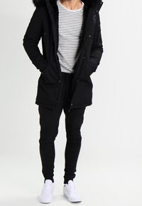 Sixth June Parkas - black