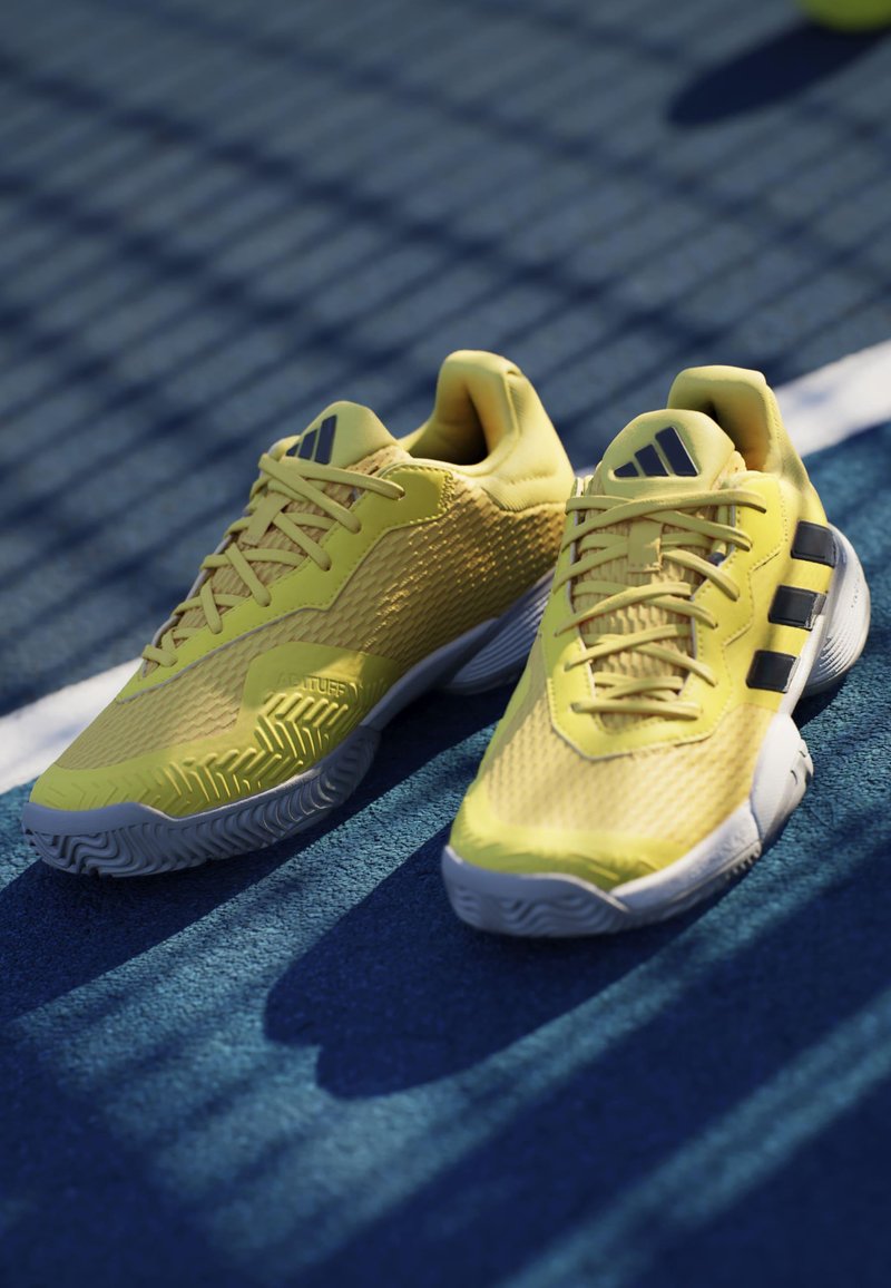 adidas Performance BARRICADE - Multicourt tennis shoes - spark aurora ...