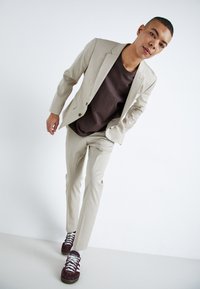 Selected Homme SLHSLIM CEDRIC STRUCTURE SUIT - Odijelo - sand