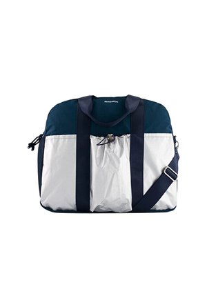 Sac polochon en tissu doux bleu marine et gris avec deux poignées, poche avant à cordon et bandoulière réglable.