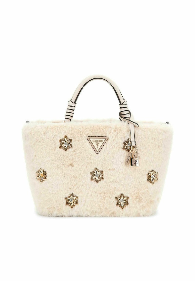 Borsa a tracolla in pelliccia artificiale crema con decorazioni floreali, accessori in argento e una placca con il logo. Presenta una forma strutturata e manici doppi.