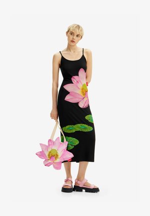 Desigual Abito Nero Corto Donna – Manica Tre Quarti E Jacquard Con Monogramma
