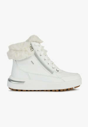 Weiße Mid-Top-Sneaker aus Leder mit einem Kragen aus Kunstfell, seitlichem Reißverschluss und Gummisohle mit strukturiertem Grip. Silberner Akzent an der Ferse.