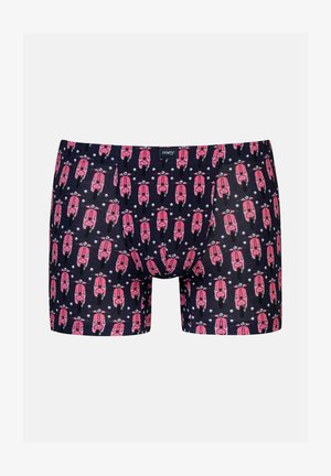 Boxershorts aus dehnbarem Stoff, mit dunkelblauem Hintergrund und wiederholtem Muster aus rosafarbenen Rollern. Sichtbarer Bund mit Markenetikett.