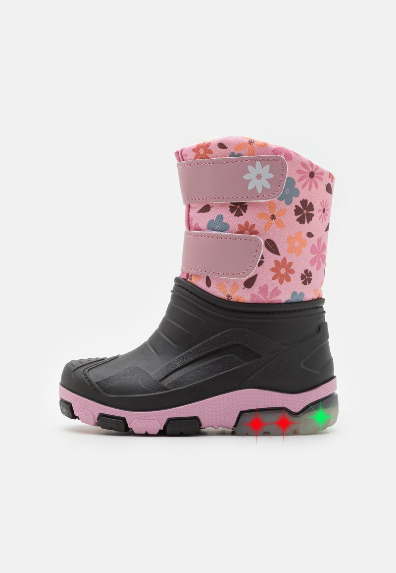Rosa und schwarze Winterstiefel mit floralem Muster, Gummisohle, Klettverschlüssen und leichten Akzenten an der Unterseite. Strukturierte Oberseite für Isolierung.