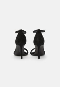 Steve Madden JADELLE - Sandálias de salto alto - black