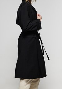Polo Club Trenchcoat - black