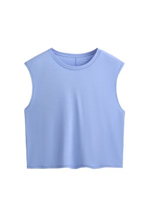 Ujjatlan, világoskék felső, kerek nyakkal, sima anyagból készült. Lazább fazonú, egyenes szegéllyel rendelkezik. Nincsenek minták vagy dísz�ítések.