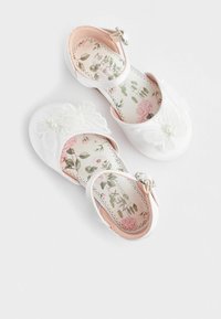 Next BRIDESMAID REGULAR FIT - Lauflernschuh - white