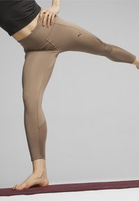 Puma STUDIO ULTRABARE 7/8 TREND  - Leggingek - totally taupe