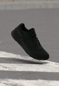 Δεν επιλέχθηκε, black/black/black