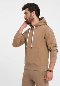 Ombre KANGAROO SET - Chándal - coffee