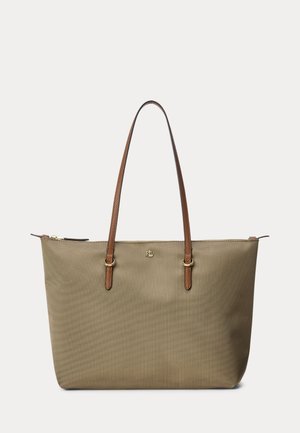 Sac cabas vert olive avec poignées en cuir marron et fermeture éclair dorée, avec un petit logo RL doré sur le devant.