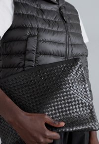 DRAGON DIFFUSION A4 POCHETTE - Laptoptas - black