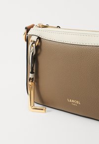 Lancel MINI FAUBOURG - Τσάντα χιαστί - brown