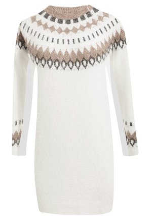 Robe pull tricotée en blanc avec un col rond, présentant un motif de yoke texturé en formes géométriques marron et noir. Manches longues.