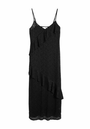 Czarna koronkowa sukienka na cienkich ramiączkach, z falbanami po jednej stronie i luźnym krojem, wzbogacona delikatnym wzorem na całej powierzchni.