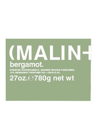 Grüne Box mit weißem Text, beschriftet mit "MALIN+GÖETZ Bergamot", enthält "duftende Superkerze", 27 oz Gewicht und 13% Parfümölanteil.