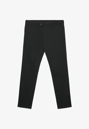 Pantaloni neri realizzati in tessuto morbido, con chiusura a bottone, due tasche laterali e un design a gamba affusolata. Senza motivi o decorazioni visibili.