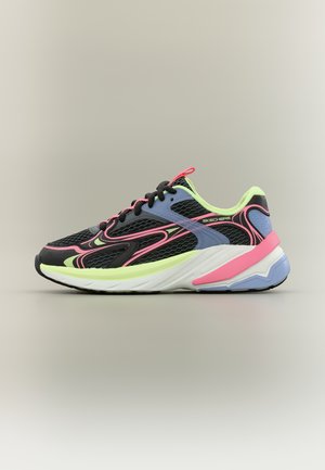 Melns sportisks kedas ar rozā, gaiši zaļiem un ziliem akcentiem, tīkliņa augšdaļa, bieza balta zole un melnas šņorītes.