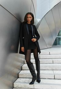 Lipsy TRIM POCKET REGULAR - Abrigo corto - black